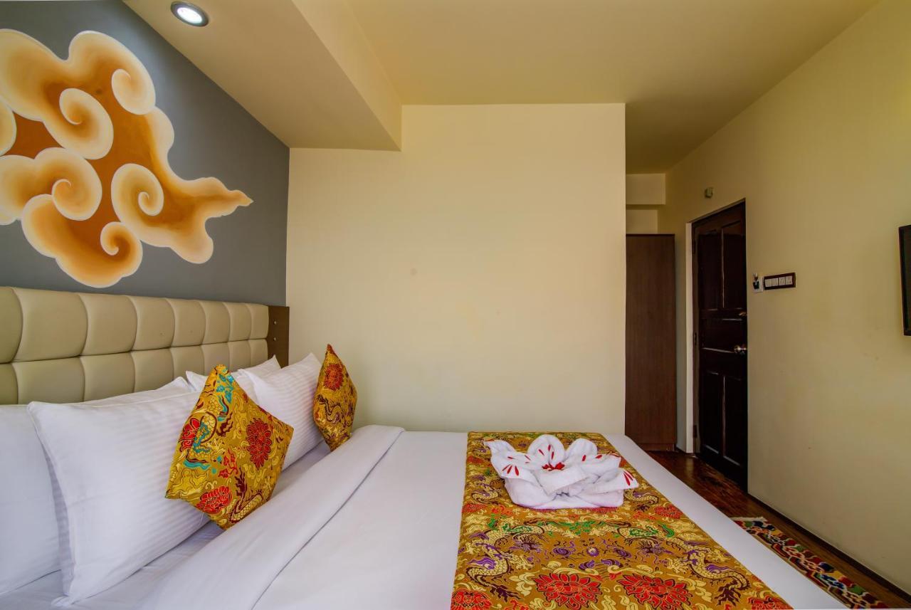 Muscatel Grand Silkroute - 300 Mts From Mg Marg Гангток Екстериор снимка