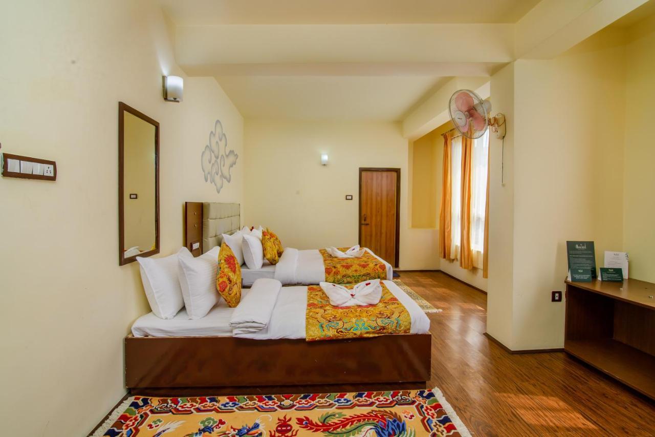 Muscatel Grand Silkroute - 300 Mts From Mg Marg Гангток Екстериор снимка